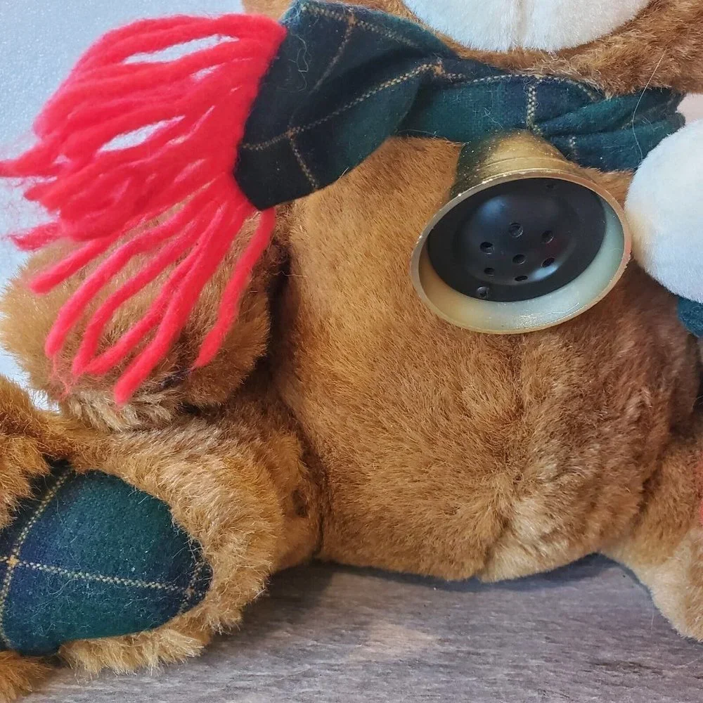 Vintage 90s Christmas‎ Musical Jingle Bells Plush Teddy Bear Stuffed Animal 11